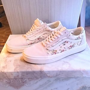 Floral White Vans Women's 10